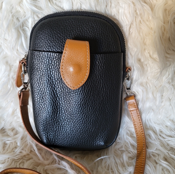 Divina Firenze Crossbody Italian Made Leather Black and Tan Small Bag - Picture 2 of 16